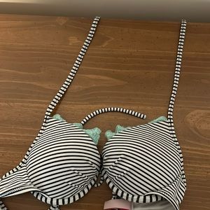 Victoria’s Secret bikini top